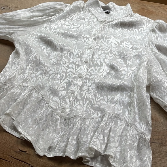 Batsheva Grace Blouse in White Jacquard Size
12 - Picture 3 of 6